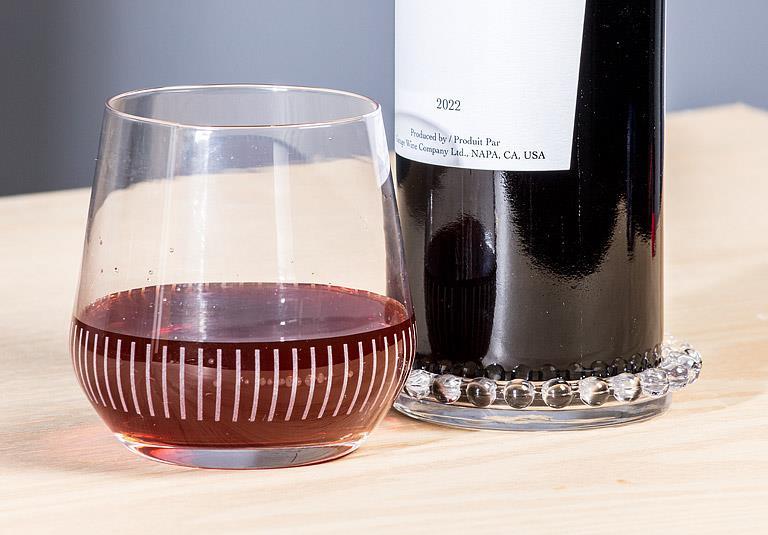 BASE A BOUTEILLE DE VIN / PILIER