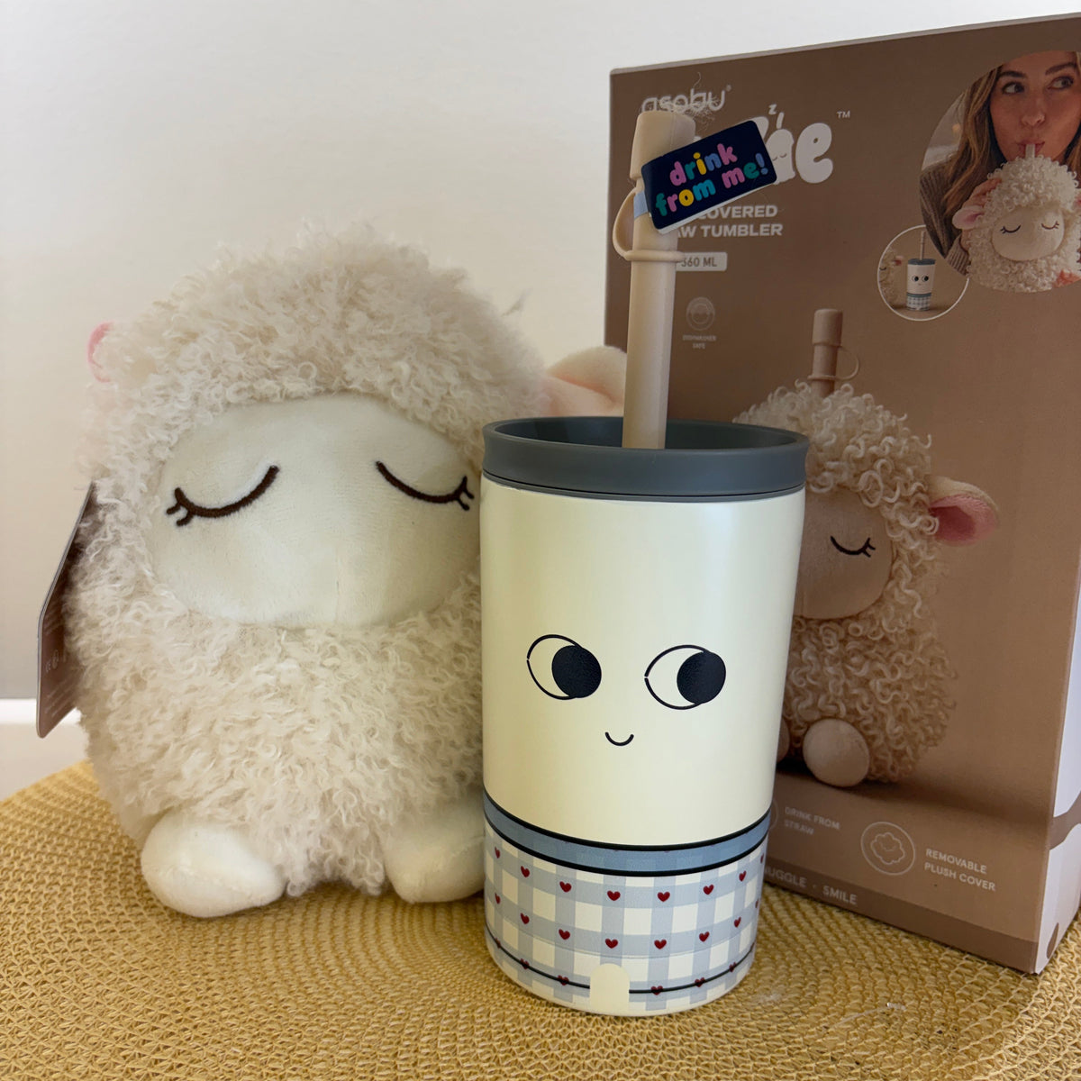BOUTEILLE ET PELUCHE FUZZIE MOUTON