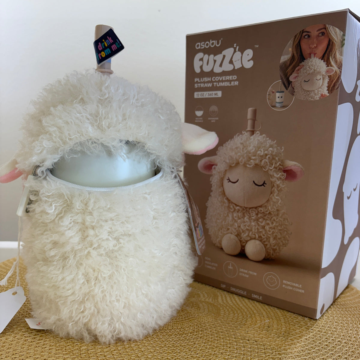 BOUTEILLE ET PELUCHE FUZZIE MOUTON