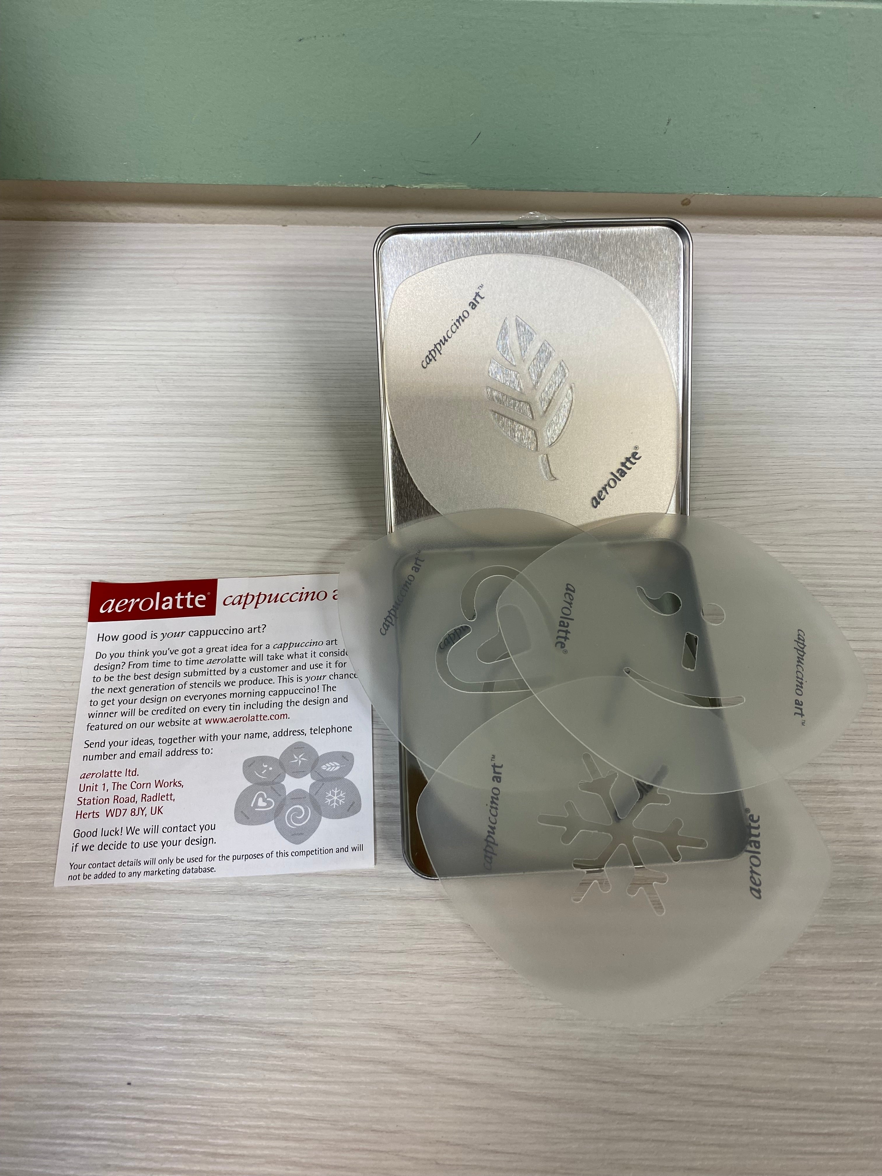 POCHOIRS / STENCIL POUR CAPPUCINO