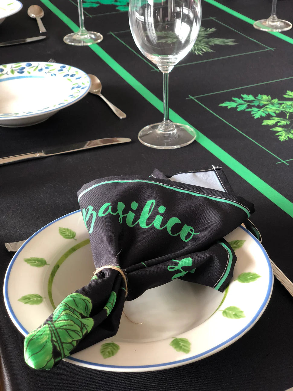 NAPPE FINES HERBES 60 X 104