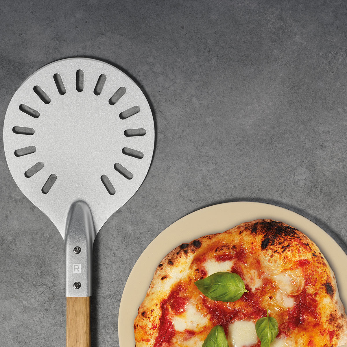 PELLE POUR TOURNER PIZZA RICARDO