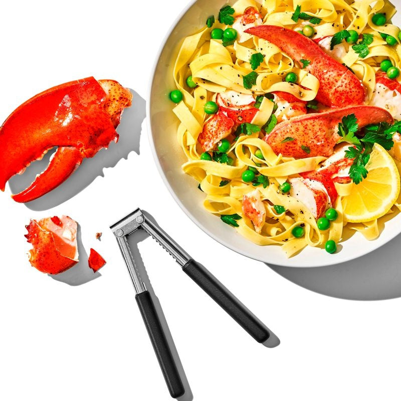 CASSE-NOIX ET CRUSTACÉES