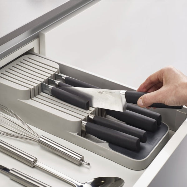 RANGE-COUTEAUX JJ