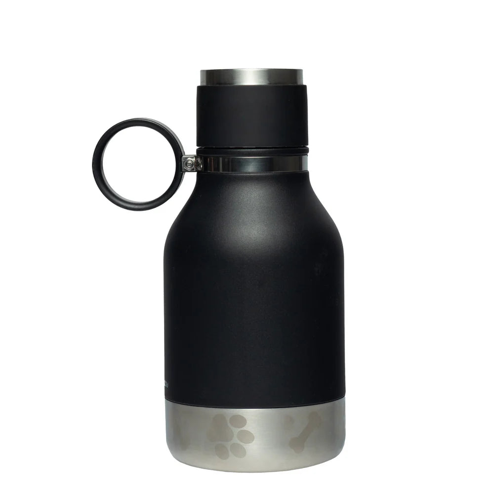 BOUTEILLE D'EAU NOIRE ISOLÉE AVEC BASE AMOVIBLE