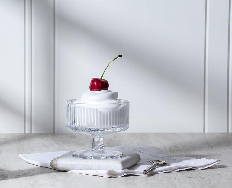 COUPE À DESSERT EN VERRE CISELÉ