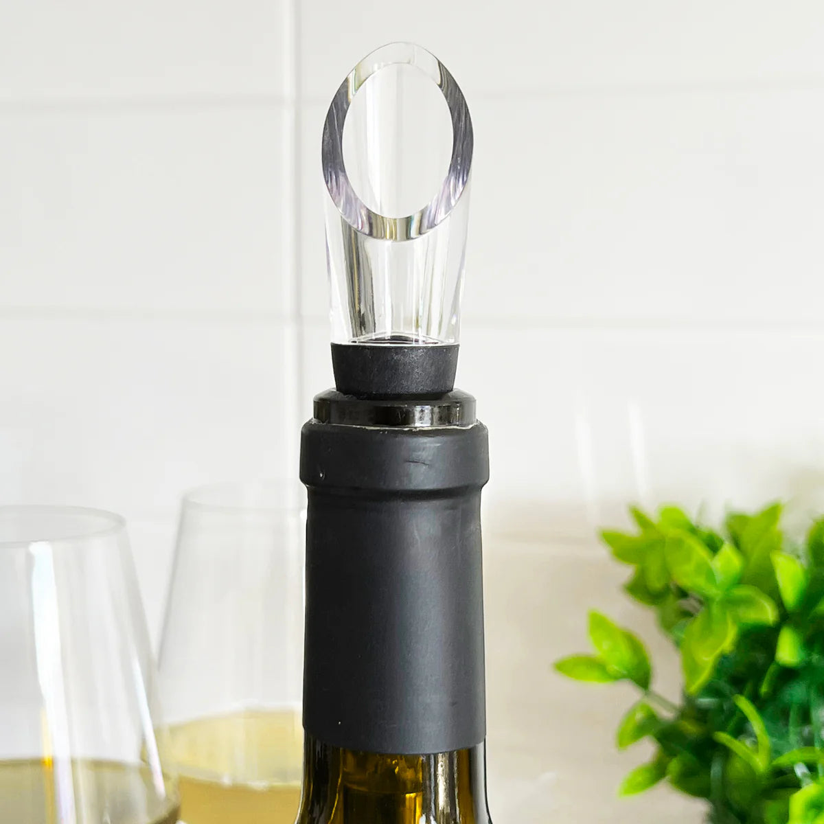 BEC VERSEUR POUR LE VIN AVEC TIGE REFROIDISSANTE