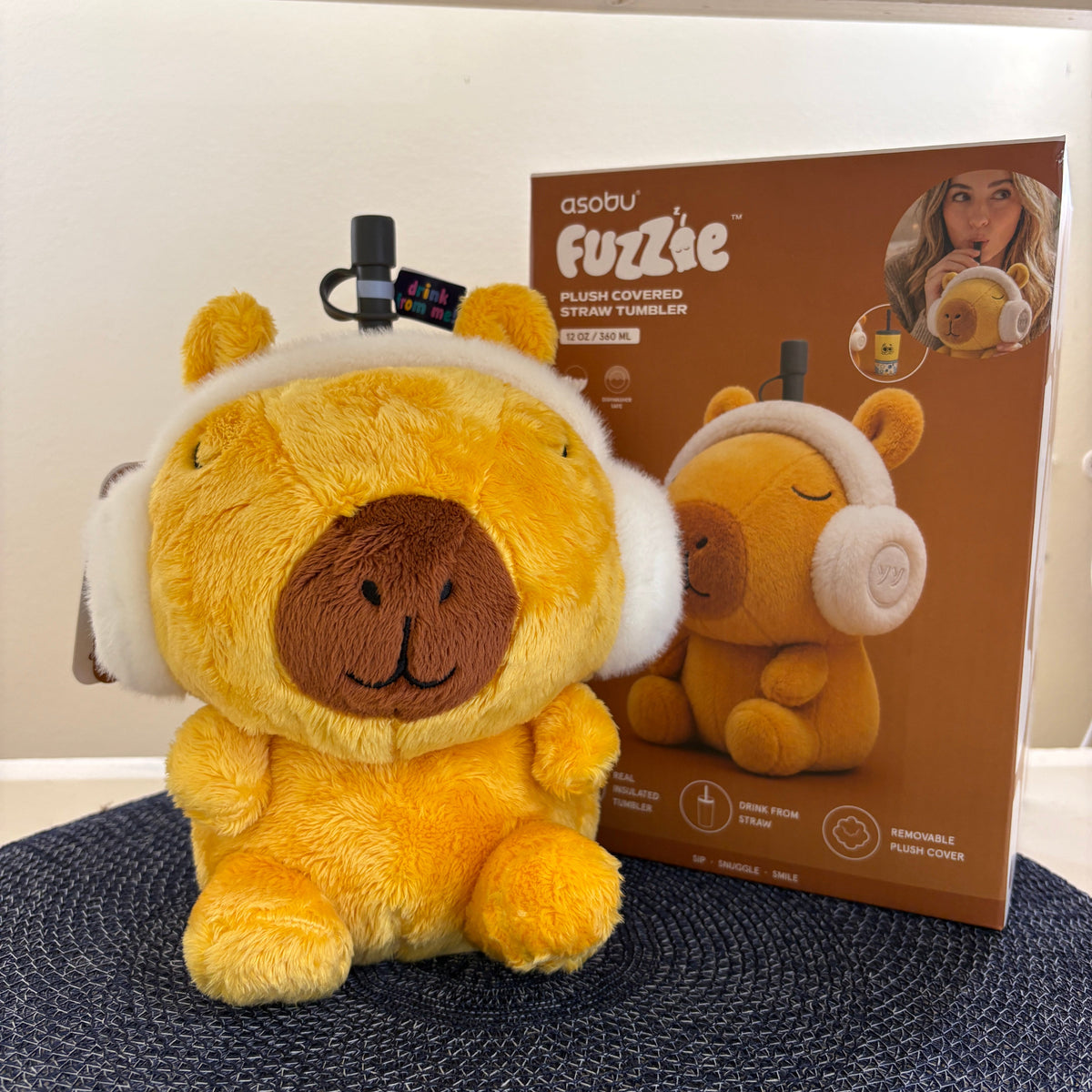 BOUTEILLE ET PELUCHE FUZZIE CAPYBARA