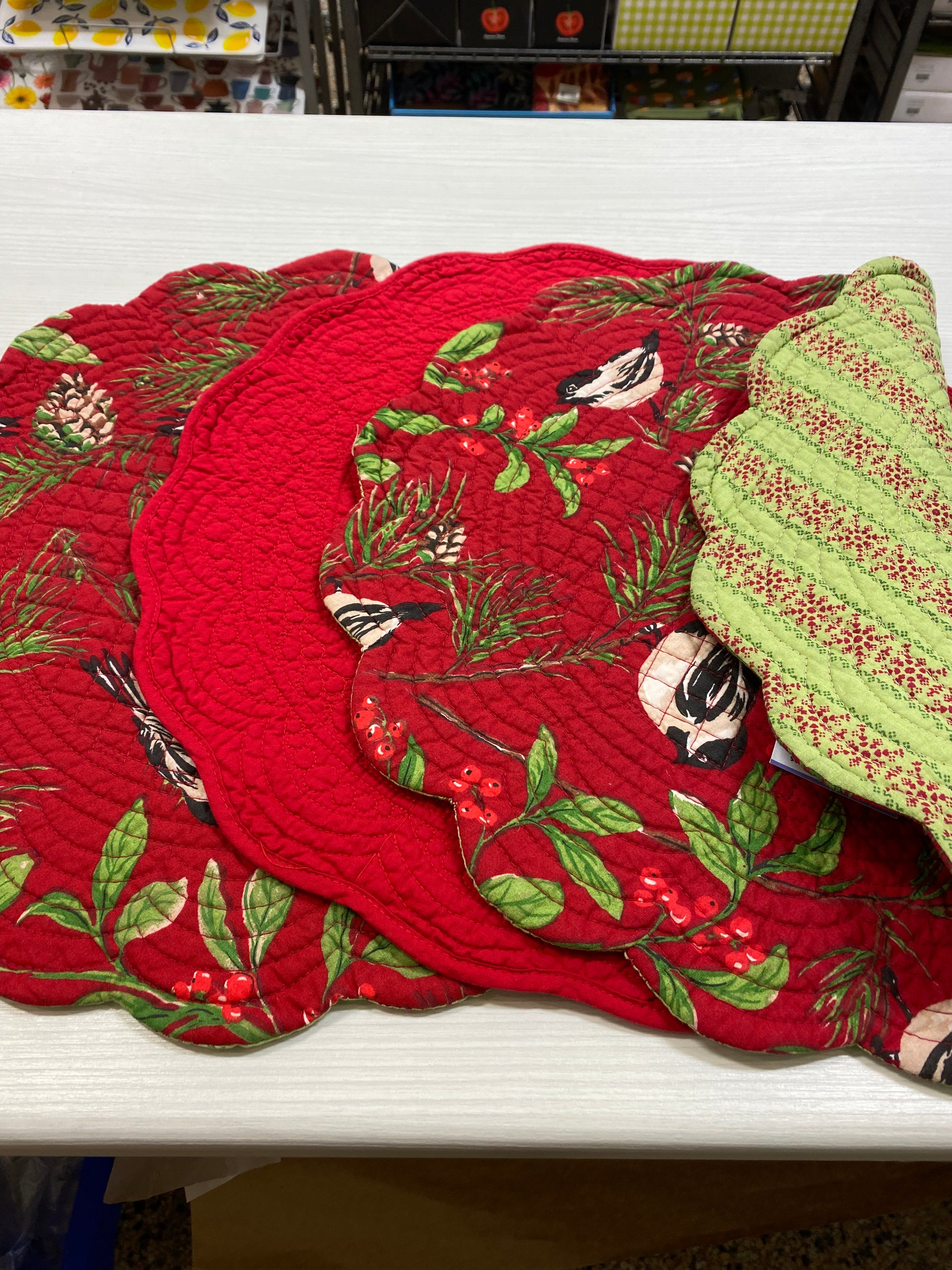 NAPPERON ROUGE/VERT TISSU NOEL