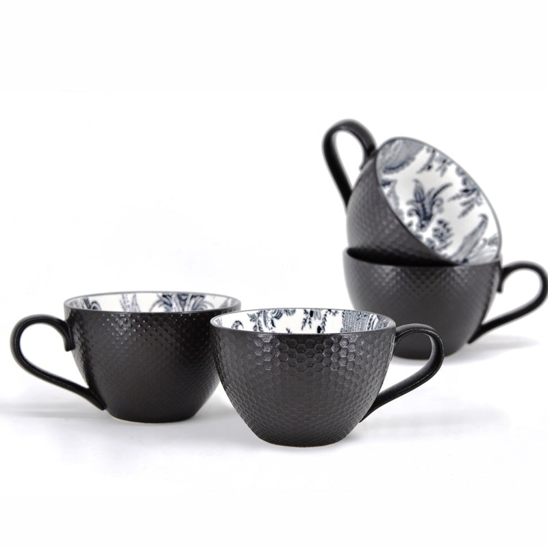 TASSE TEXTURÉE NOIRE 450ML